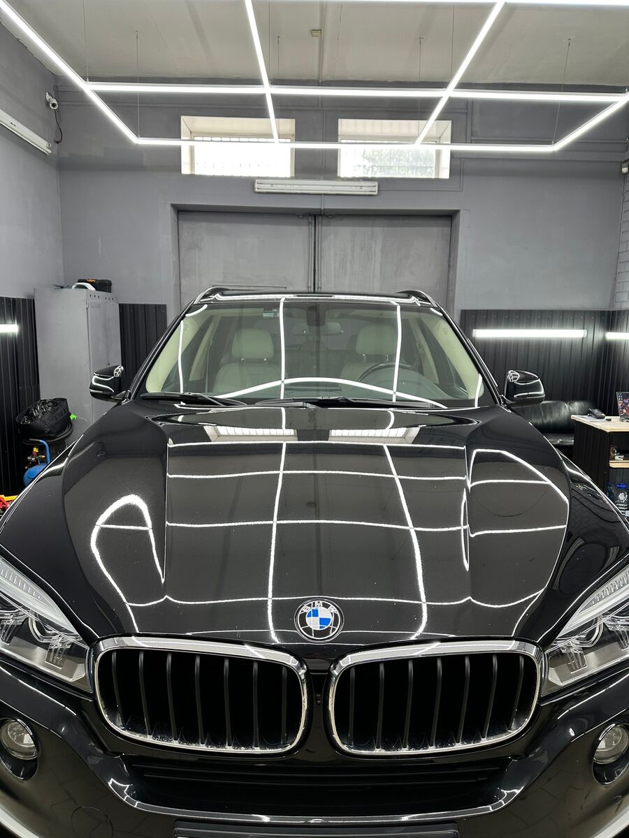 BMW X5 — освежающая полировка кузова